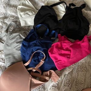 Nursing bra Bundle! medium, mixed brands